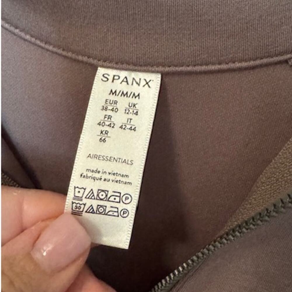 SPANX AirEssentials Half Zip Smoke M - Picture 4 of 6